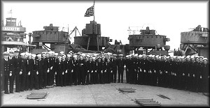 Crew of LST-522... Crew of LST-522...